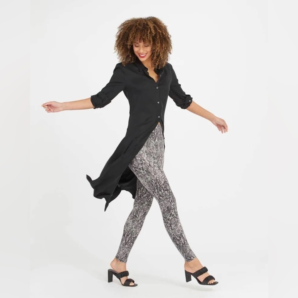 Spanx Faux Leather Snake Shine Leggings Women's in Grey Snake size s/p